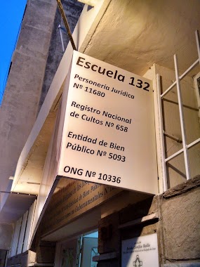 Escuela Científica Basilio N°132, Author: Enrique Rendon