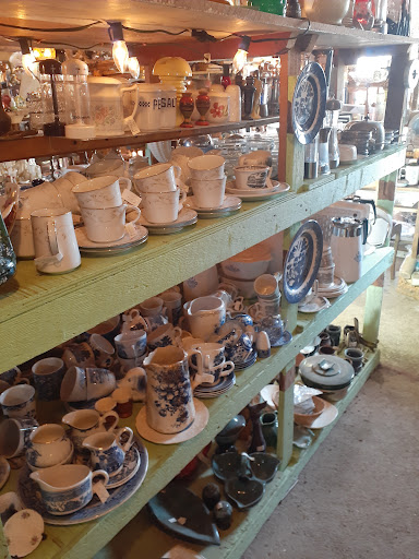 Treasures & Collectibles - Thumbnail