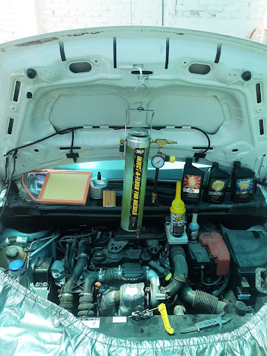 inyelec Servicio Automotriz Gallery - Mexico