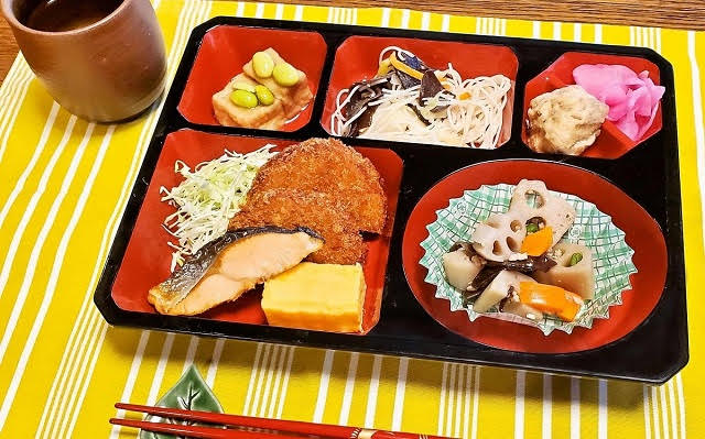 土井工芸福祉プラザ在宅配食サービス