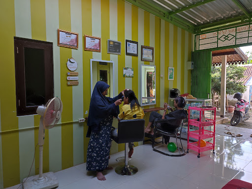 SALON ROSYANA Pemalang