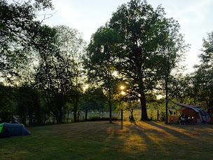 Photo n°5 de Camping les Mésanges à Montsauche-les-Settons (Service de location d'équipements sportifs)