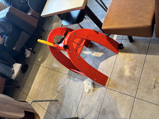 Photo 1 - McDonald's Luçon