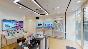 Photo n°1 de Boutique SFR Paris Vaugirard à Paris (Opérateur téléphonique)