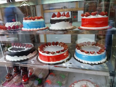 Photos of Saqdoosh Gharb confectionary