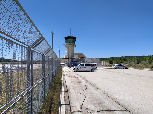 Airport Brac - Visual