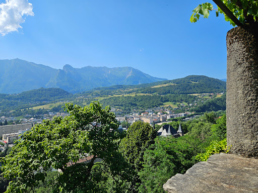 Esplanade de la Grande Rochr