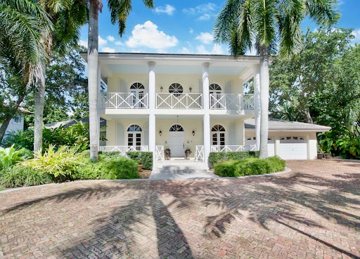 Silvia Yaniz - Top Coral Gables Realtor - Thumbnail