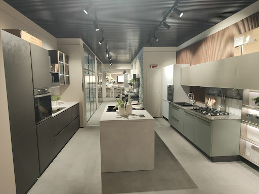 LUBE STORE Piombino - Thumbnail