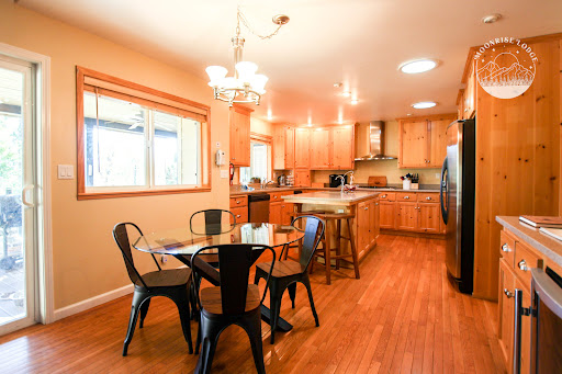 Moonrise Lodge a Mariposa Vacation Home Rental - Thumbnail