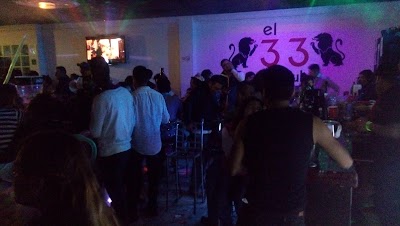 Photos of El 33 pub Huichapan