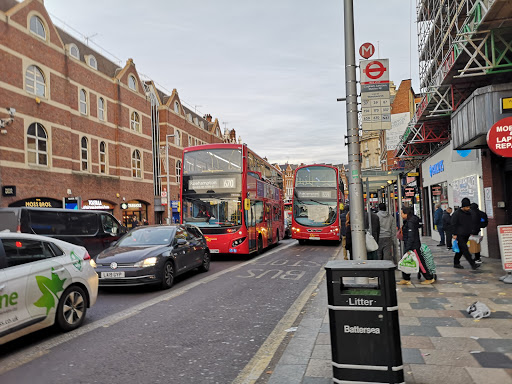 Clapham Junction Station (Stop M) - Thumbnail