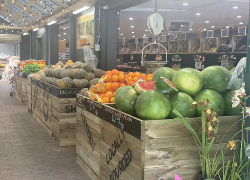 Stirling Fruit Mart and Amy by Design flowers - Thumbnail