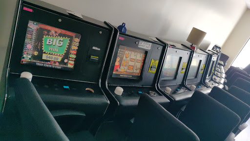 Lucky's Hideaway - Visual