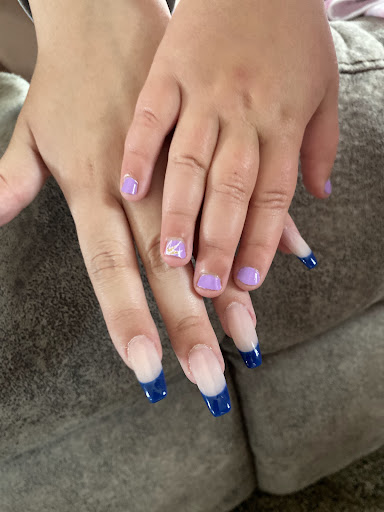 Tip And Toe Nails - Thumbnail