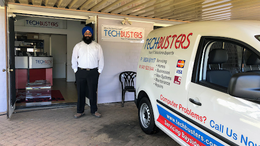 TechBusters - Visual