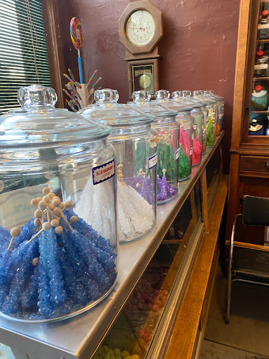 Candy & Stuff - Visual