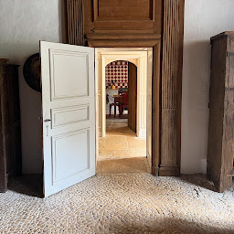 Photo n°10 de Labrouche antiquaire de matériaux à Aytré (Magasin de materiaux de construction)