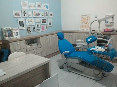 Dentist