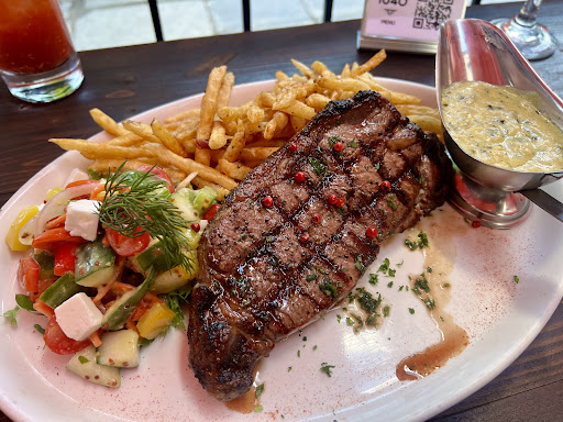 1640 Bistro - Visual