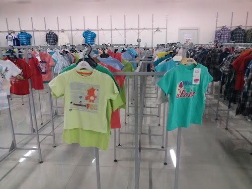 2 Go Fashion Outlet Store Alaziziya Madina, Author: Faisal Mughal