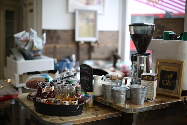 Mento Flowers and Coffee