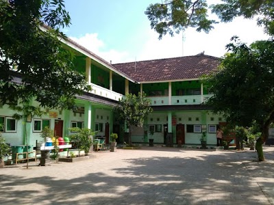 Photos of SMPIT Al Uswah Tuban