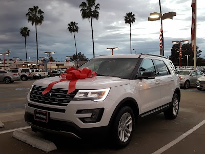 Photos of AutoNation Ford Tustin