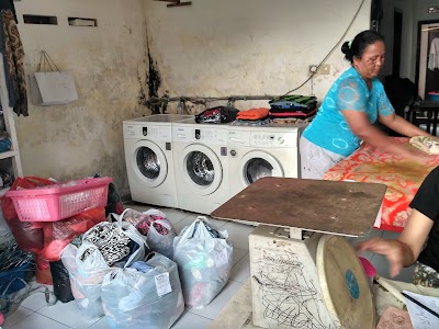 Photos of Ling-Ling Laundry