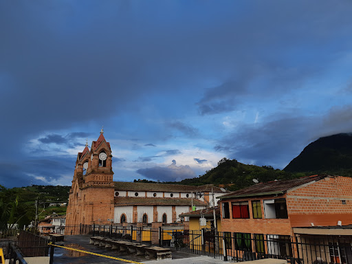 Hotel la montaña sagrada