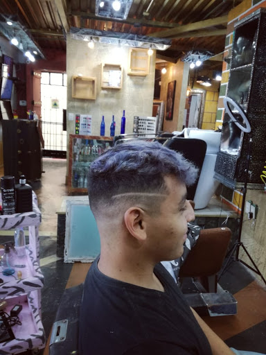 Vanidozos Barbería & Salón