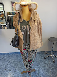 Photo n°3 de Hair Pur Coiffure à Nivigne et Suran (Salon de coiffure)