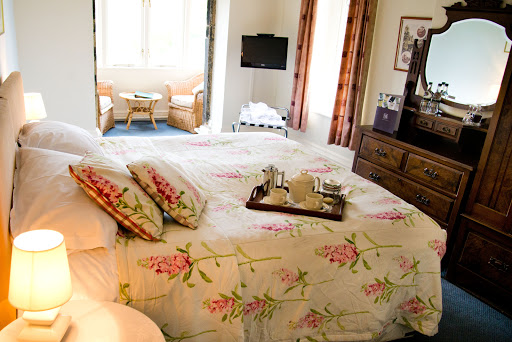 Monsal Head Hotel & Bar Gallery - United Kingdom