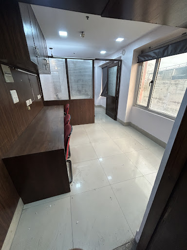 🏢 SMALL OFFICE SPACE FOR RENT | ROHINI SECTOR 8 🔥 post image