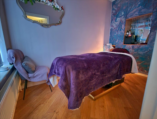 Elesha Claire's Beauty