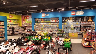 Photos of Elkor Plaza
