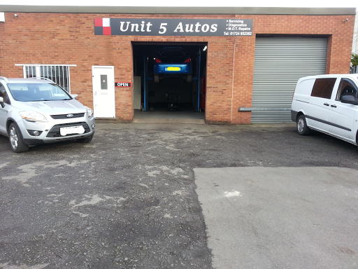Unit 5 Autos Logo
