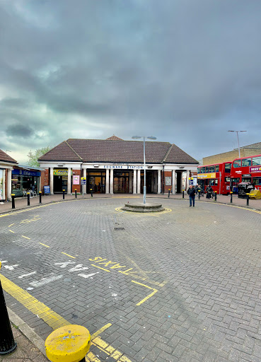 Edgware Station (Stop G) - Thumbnail