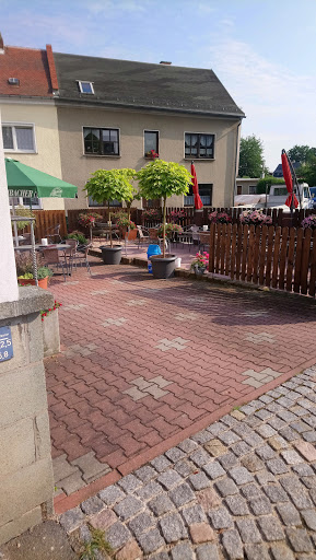 Sandra Schubert Eiscafe Dienstag bis Freitag nur Straßenverkauf,Sonn und Feiertage mit Bedienung - Thumbnail