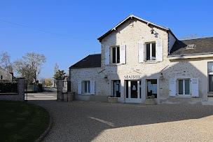 Photo n°1 de Mairie de La Forêt-le-Roi à La Forêt-le-Roi (Hôtel de ville)