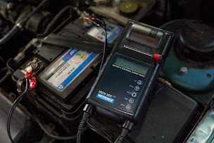 Photo n°11 de Rocade Sud - Garage automobile Juigné sur Loire - Réparation véhicule à Les Garennes sur Loire (Atelier de réparation de pneus)