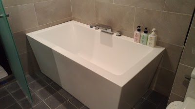 Photos of Queens Hotel