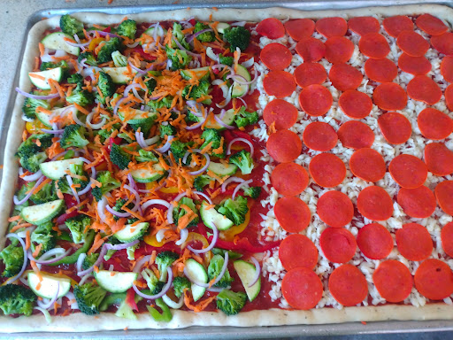 Leventi's pizza burguer's and wing's - Thumbnail