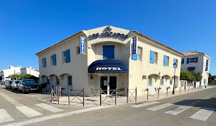 Photo n°1 de Hôtel Les Arcades à Saintes-Maries-de-la-Mer (Hôtel)
