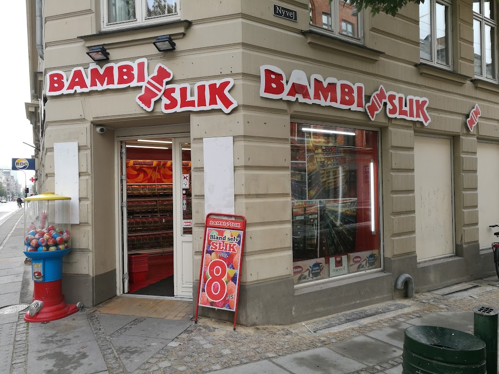 Vær opmærksom på slå talentfulde Bambi Slik, Frederiksberg — Gammel Kongevej, phone 52 68 75 07, opening  hours