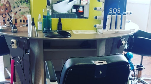 D Clic Coiffure Logo