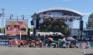 Photo n°19 de Video Sound Tec à Barbezieux-Saint-Hilaire (Fournisseur de matériel d'éclairage scénique)