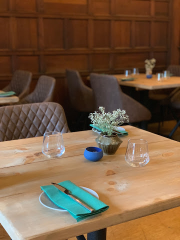 Restaurant Lovage by Lee Smith by null