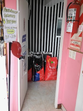 Huellita Veterinaria & Peluqueria Canina, Author: Hugo Antonio Segura