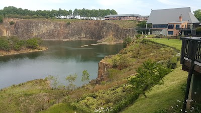 Photos of Hilton Quarry Superspar